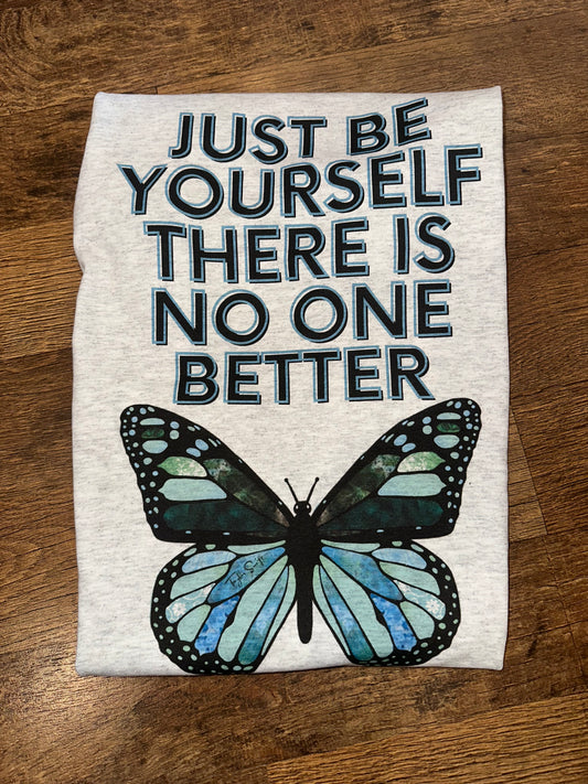 Taylor Be yourself tshirt🖤