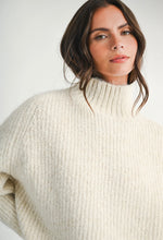 Load image into Gallery viewer, Mockneck sweater
