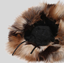 Load image into Gallery viewer, Faux fur bucket hat
