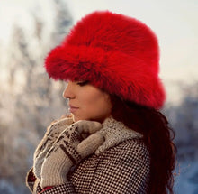 Load image into Gallery viewer, Faux fur bucket hat
