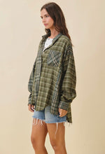 Load image into Gallery viewer, Mixed flannel button down
