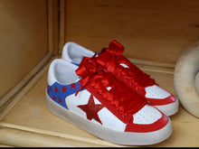 Load image into Gallery viewer, Star sneakers
