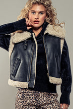 Load image into Gallery viewer, Sherpa shearling vest
