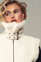 Load image into Gallery viewer, Sherpa shearling vest
