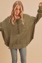 Load image into Gallery viewer, Textured linen top
