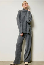 Load image into Gallery viewer, Mockneck sweater set
