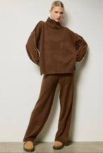 Load image into Gallery viewer, Mockneck sweater set
