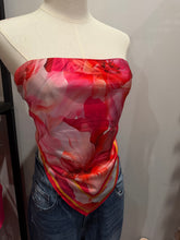Load image into Gallery viewer, Bandana scarf top
