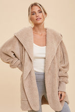 Load image into Gallery viewer, Hooded Sherpas
