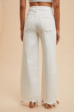 Load image into Gallery viewer, Raw hem bottom denim
