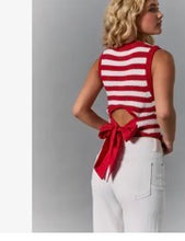 Load image into Gallery viewer, Back bow detail sleeveless

