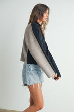 Load image into Gallery viewer, Two tone turtleneck sweater
