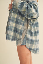 Load image into Gallery viewer, Plaid flannel shirt
