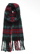 Load image into Gallery viewer, Chunky plaid scarfs
