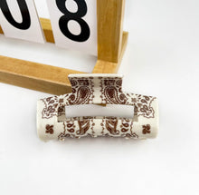 Load image into Gallery viewer, Paisley hair clip

