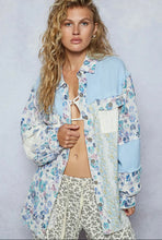 Load image into Gallery viewer, Floral woven balloon sleeve button down

