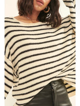 Load image into Gallery viewer, Striped oversized sweater
