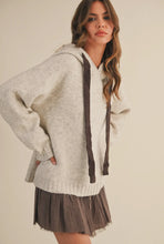 Load image into Gallery viewer, Contrast chunky string hoodie
