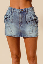 Load image into Gallery viewer, Bow denim skirt
