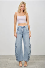 Load image into Gallery viewer, High rise barrel denim
