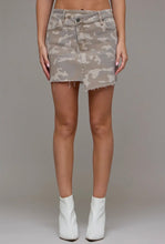 Load image into Gallery viewer, Tan camo skirt
