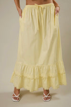 Load image into Gallery viewer, Scallop hem maxi skirt
