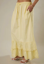 Load image into Gallery viewer, Scallop hem maxi skirt
