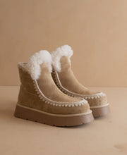 Load image into Gallery viewer, Shearling trim platform boot
