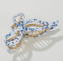 Load image into Gallery viewer, Coastal bow hair clip

