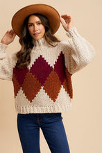 Load image into Gallery viewer, Turtleneck yarn sweater
