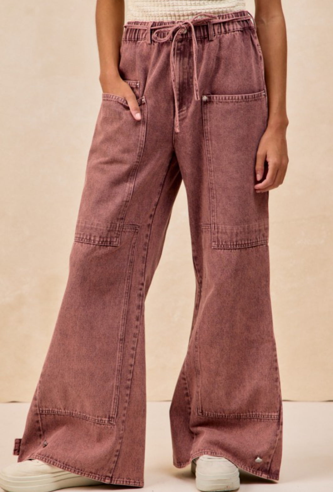 Washed wine denim cargo