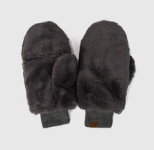 Load image into Gallery viewer, Faux fur mittens
