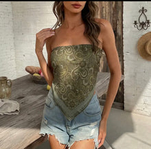 Load image into Gallery viewer, Paisley bandana top
