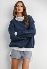 Load image into Gallery viewer, Cozy contrast turtleneck

