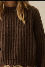 Load image into Gallery viewer, Wide sleeve knit sweater
