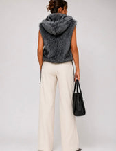 Load image into Gallery viewer, Faux fur side tie vest
